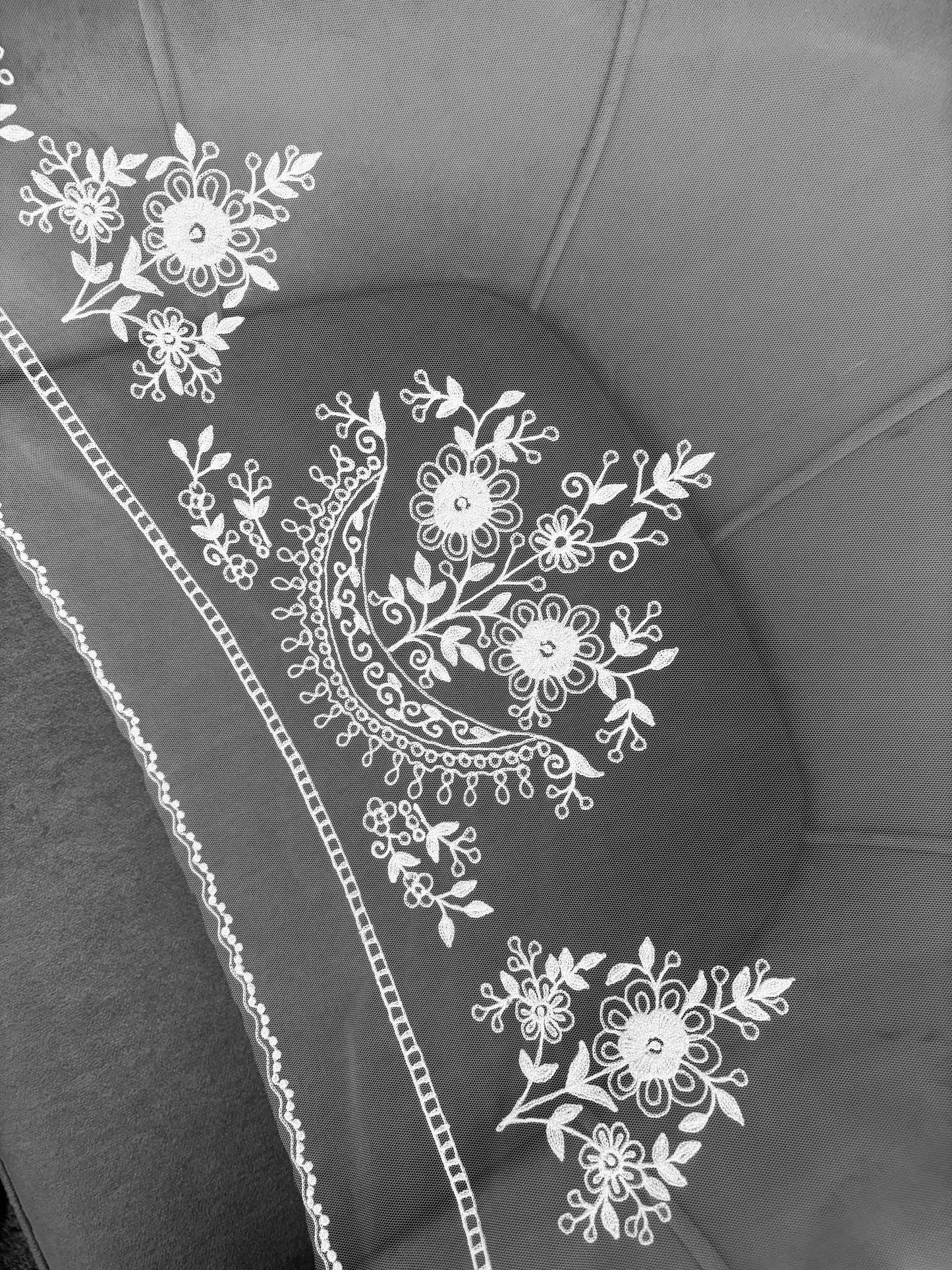 REGINA SQUARE VEIL