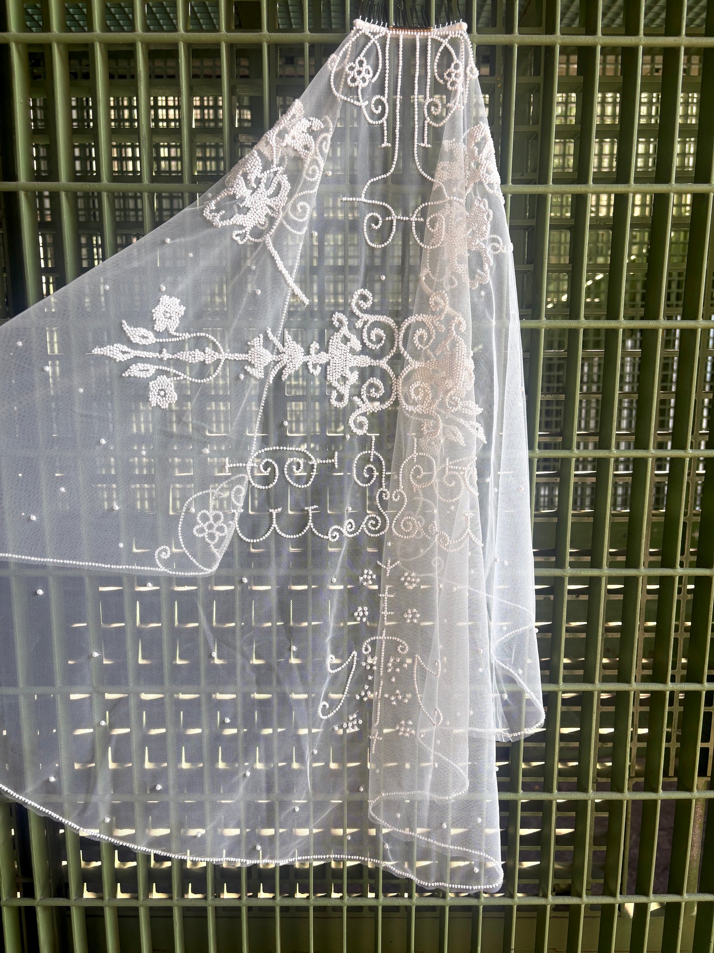 MOON BEADED VEIL