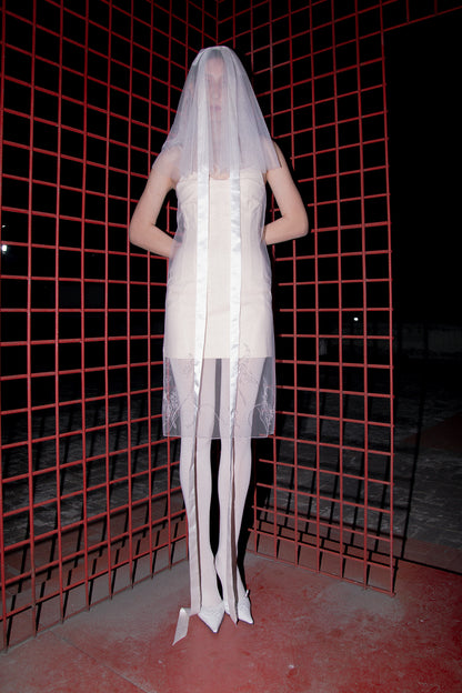 RAW EDGE VEIL
