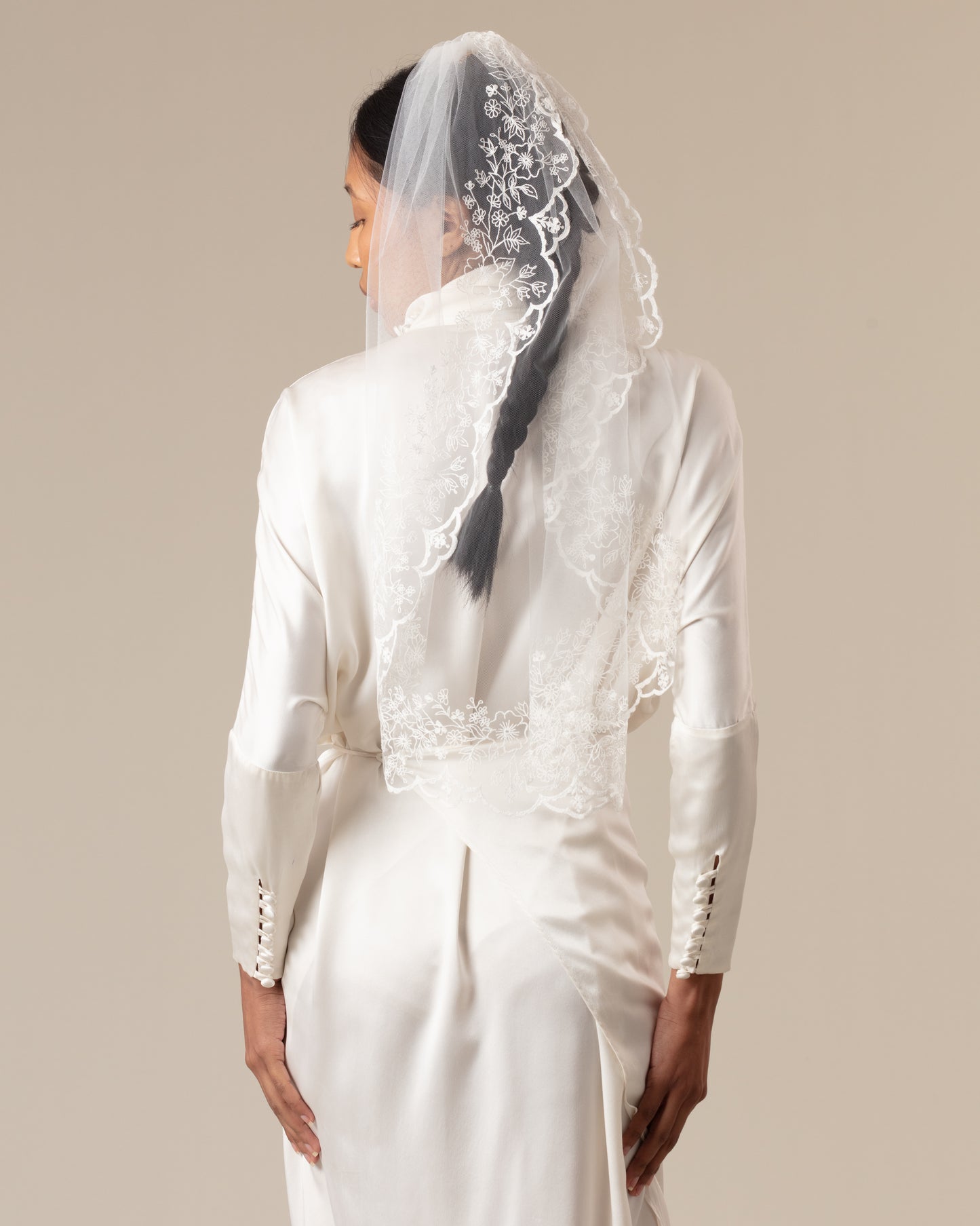 DEBRA OFRENDA VEIL-262