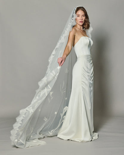 LOHO EXCLUSIVE // DREAM EMBROIDERED VEIL
