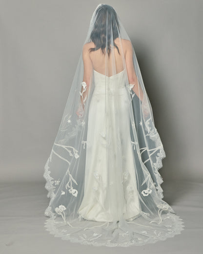 LOHO EXCLUSIVE // DREAM EMBROIDERED VEIL