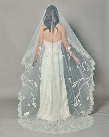 LOHO EXCLUSIVE // DREAM EMBROIDERED VEIL