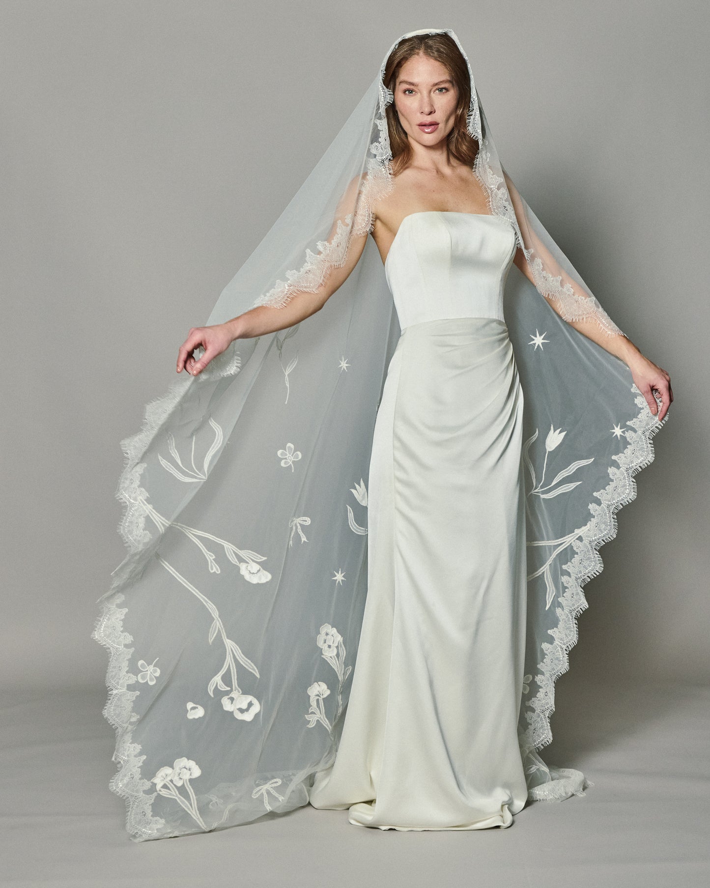 LOHO EXCLUSIVE // DREAM EMBROIDERED VEIL