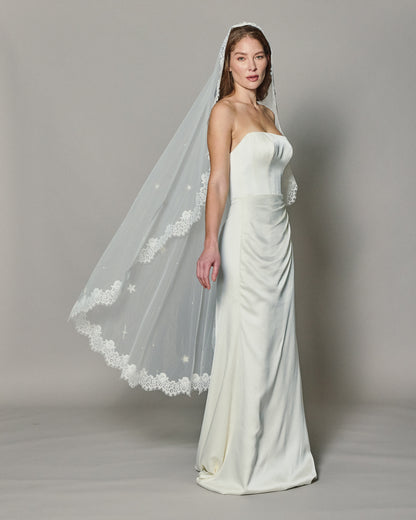 ESTRELLA MANTILLA VEIL