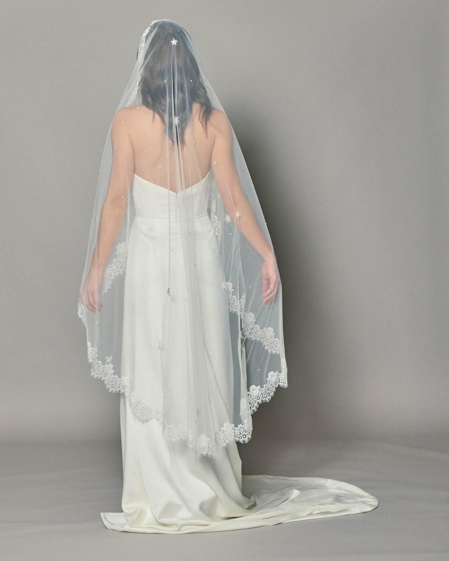 ESTRELLA MANTILLA VEIL