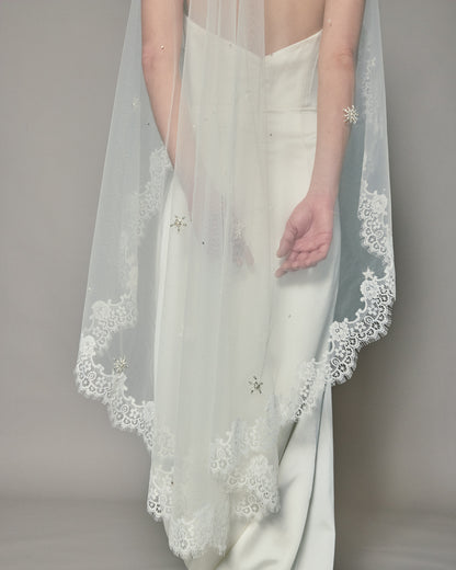 ESTRELLA MANTILLA VEIL