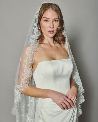 LOHO EXCLUSIVE // HEDERA EMBROIDERED VEIL
