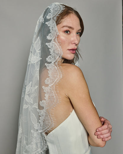 LOHO EXCLUSIVE // HEDERA EMBROIDERED VEIL