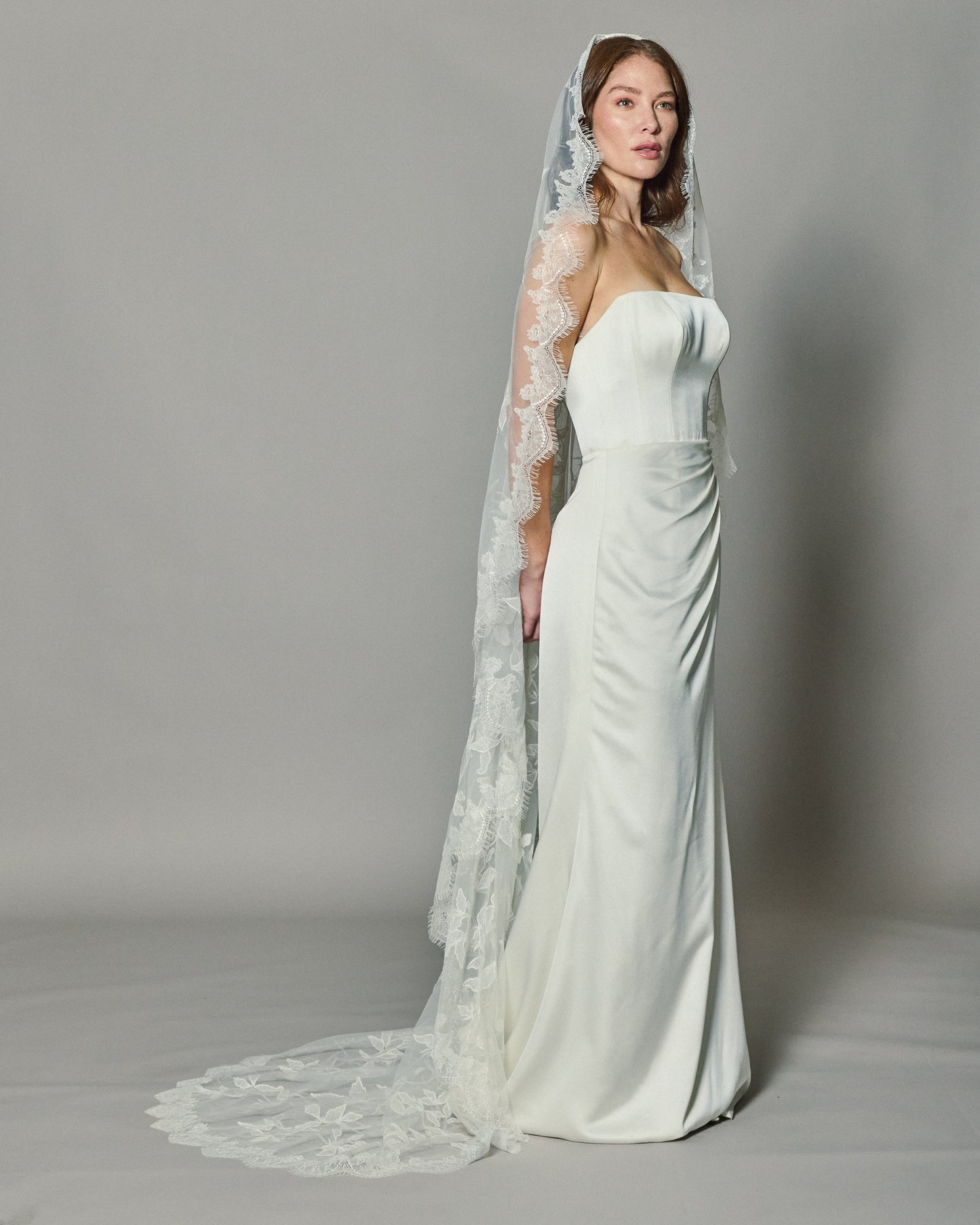 LOHO EXCLUSIVE // HEDERA EMBROIDERED VEIL
