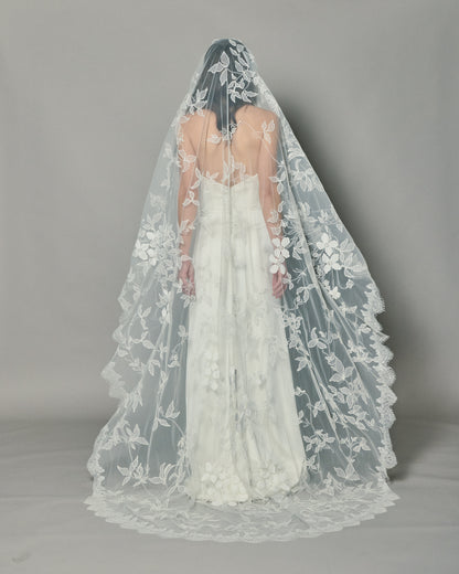 LOHO EXCLUSIVE // HEDERA EMBROIDERED VEIL