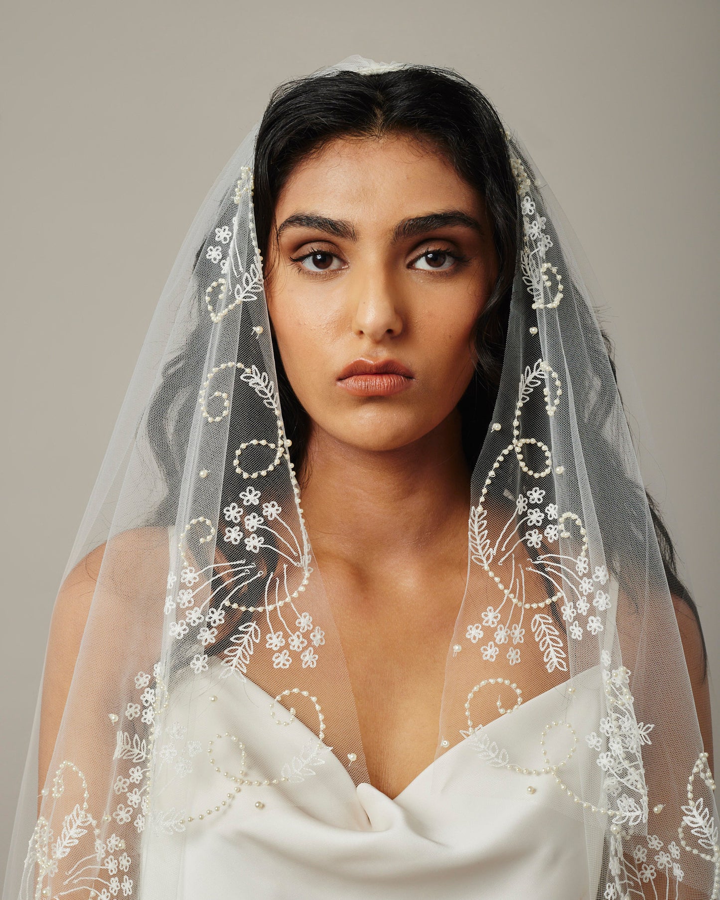 LUCIA BEADED VEIL FRONT DETAIL