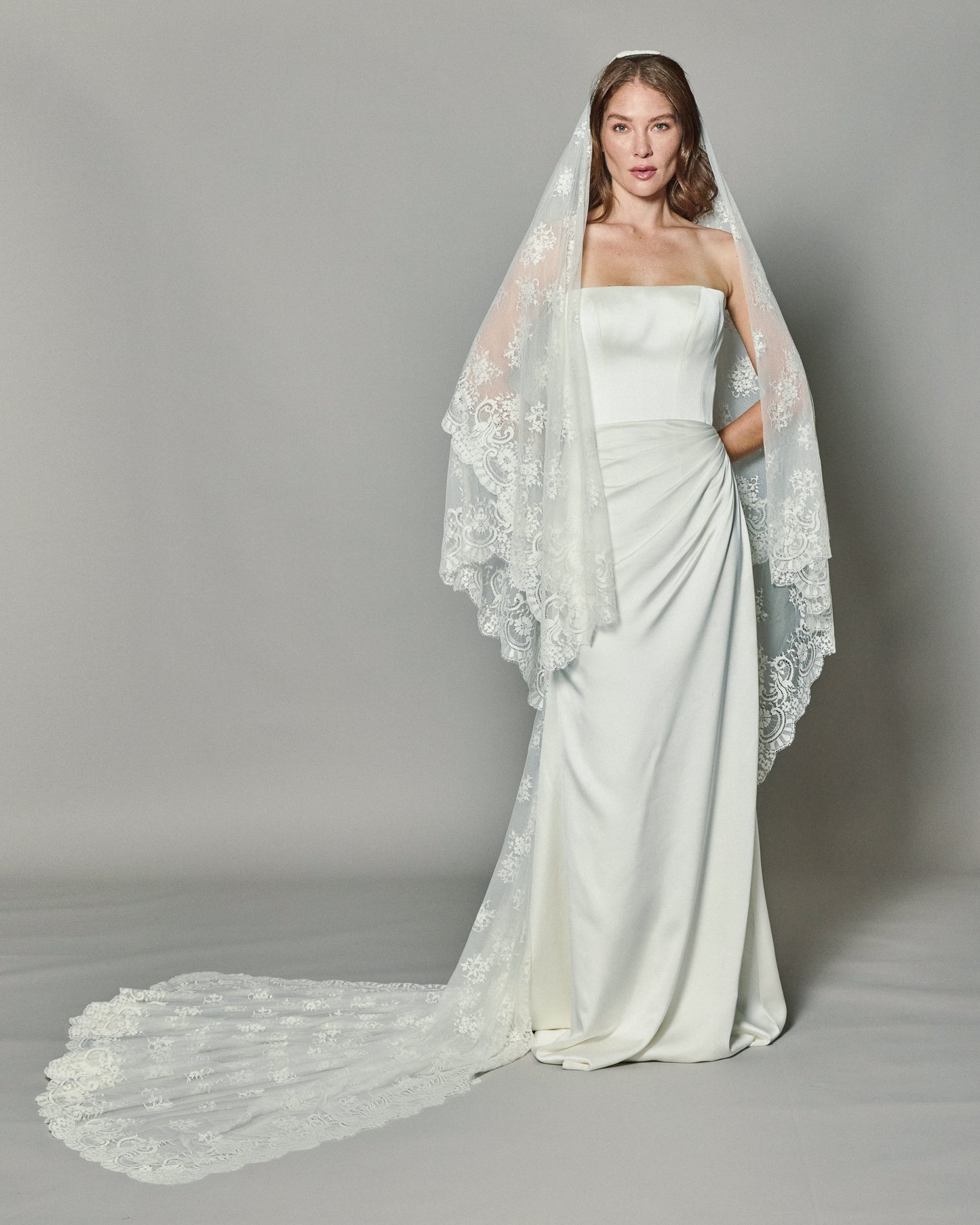 LOHO EXCLUSIVE // MARIA SPANISH LACE MANTILLA