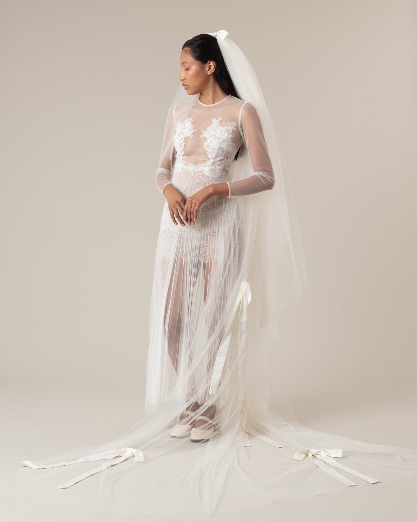 NINA OFRENDA VEIL-114