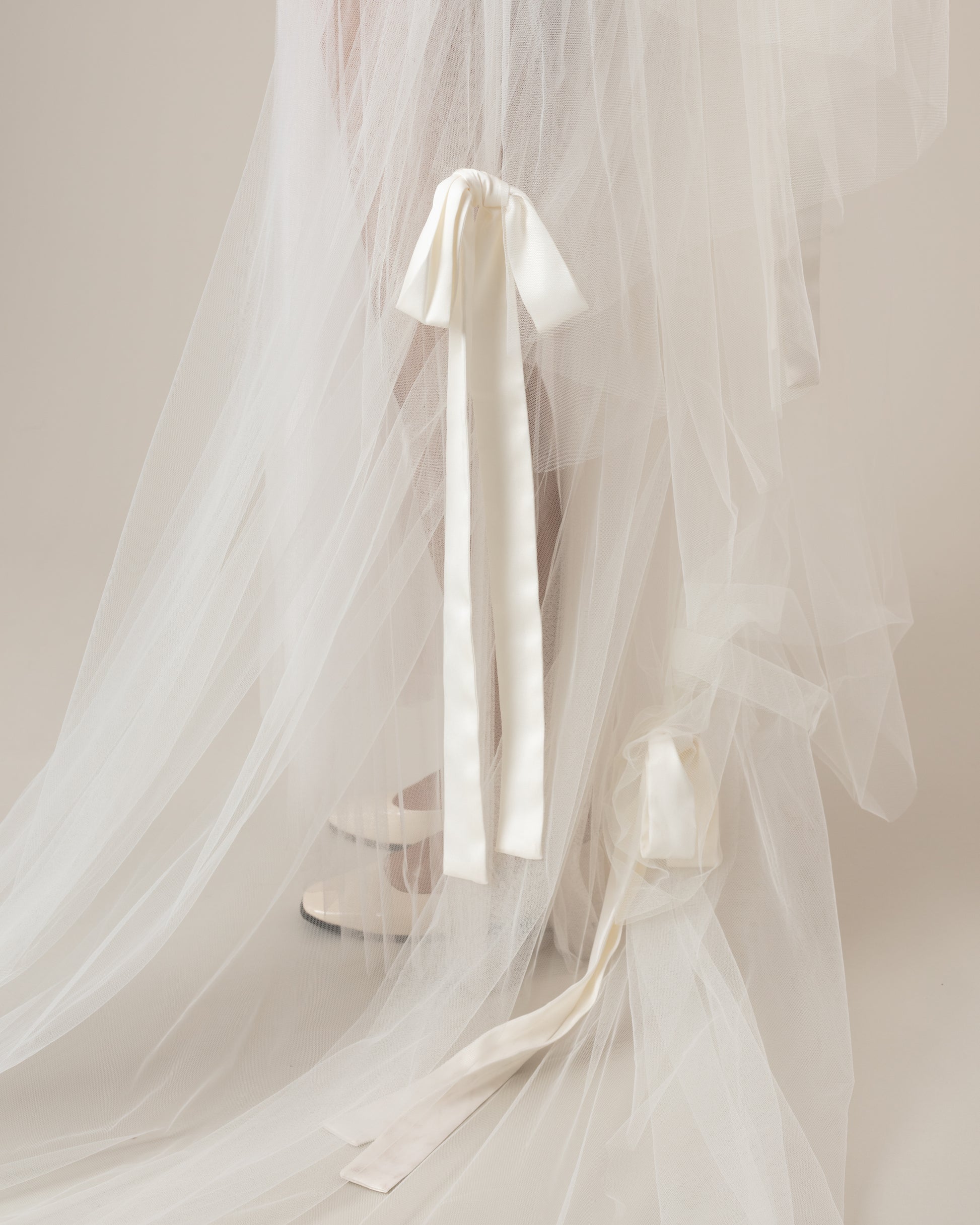 NINA OFRENDA VEIL-118