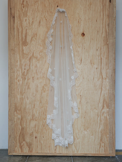 ESTRELLA MANTILLA VEIL