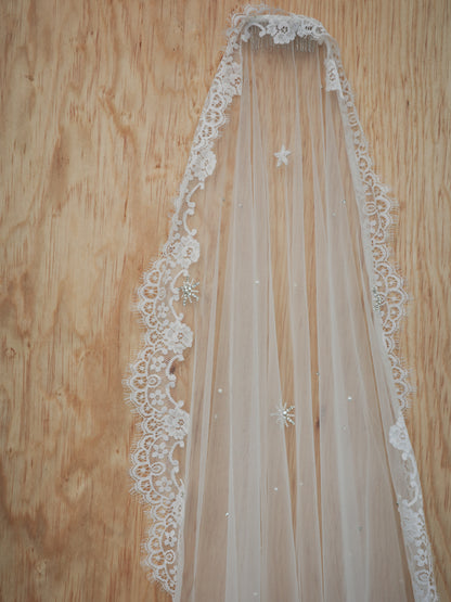 ESTRELLA MANTILLA VEIL