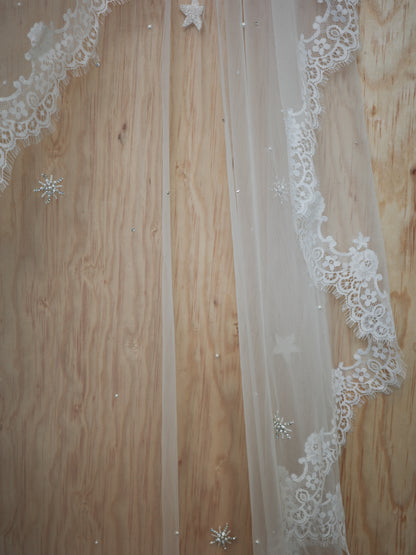 ESTRELLA MANTILLA VEIL