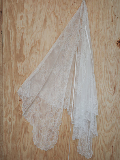 CRISTINA SPANISH LACE MANTILLA