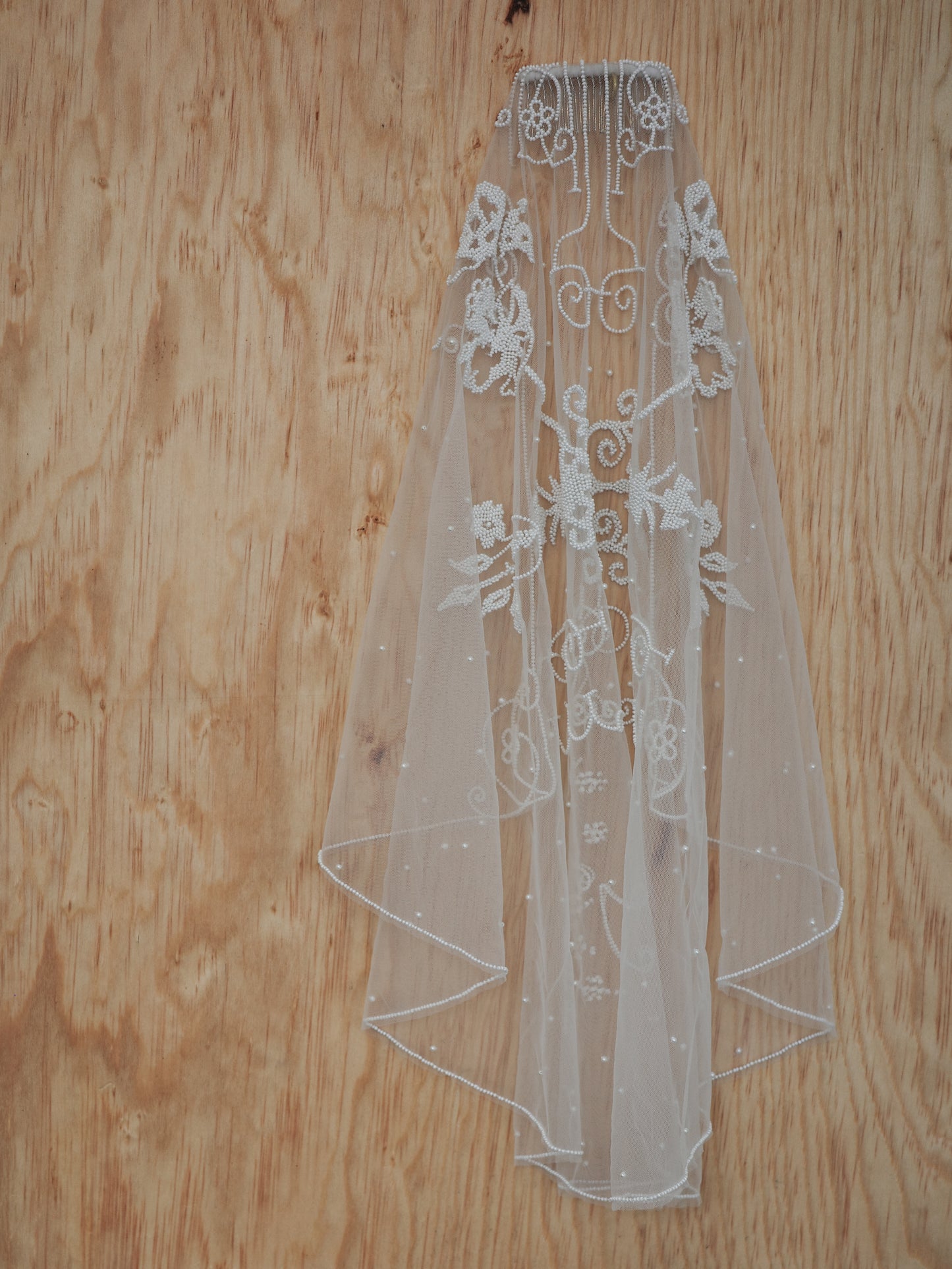 MOON BEADED VEIL