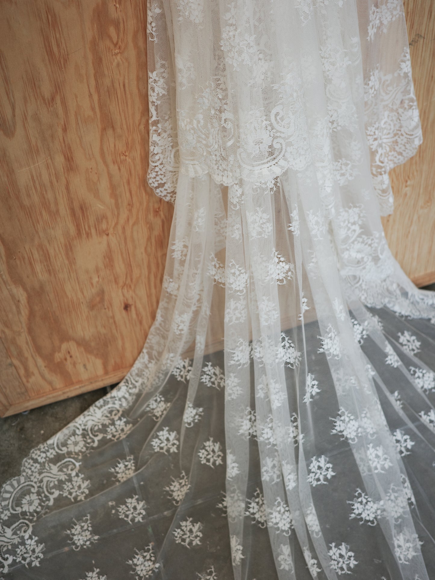LOHO EXCLUSIVE // MARIA SPANISH LACE MANTILLA