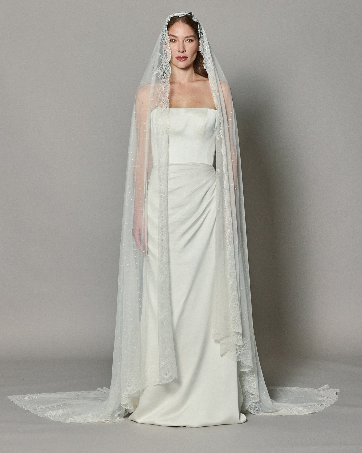 PENELOPE SPANISH LACE MANTILLA