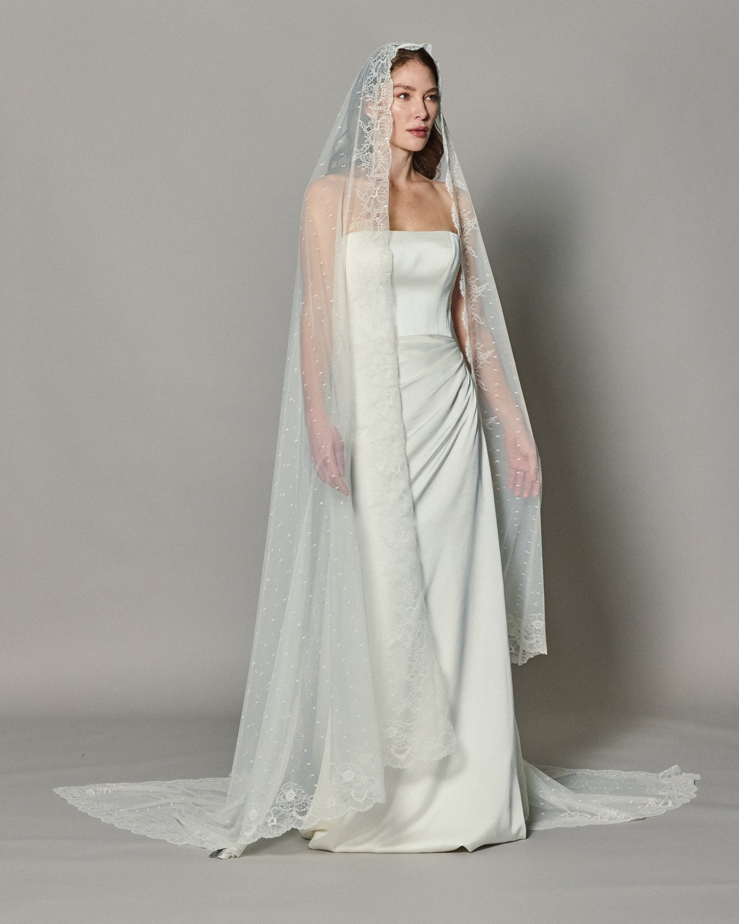 PENELOPE SPANISH LACE MANTILLA