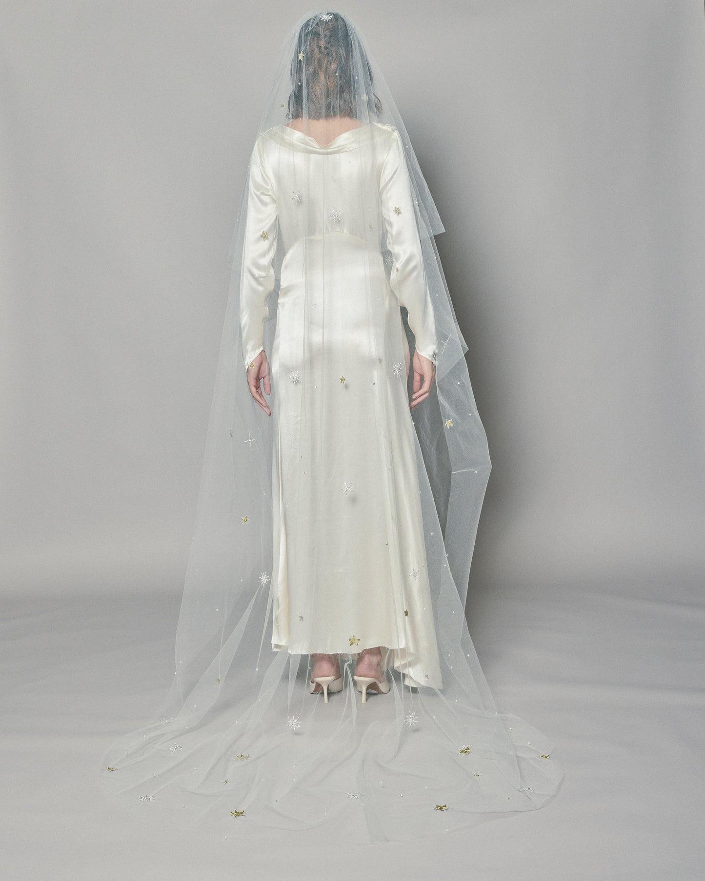 STARLIGHT COLOR EMBROIDERED VEIL