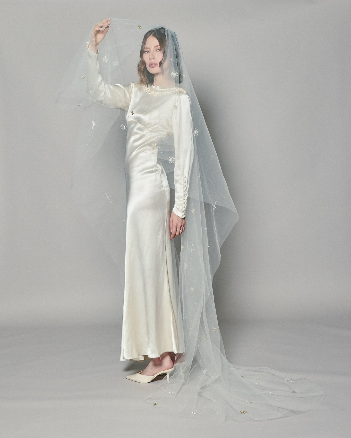 STARLIGHT COLOR EMBROIDERED VEIL