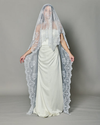 TERESA SPANISH LACE MANTILLA