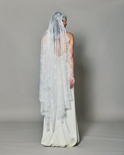TERESA SPANISH LACE MANTILLA