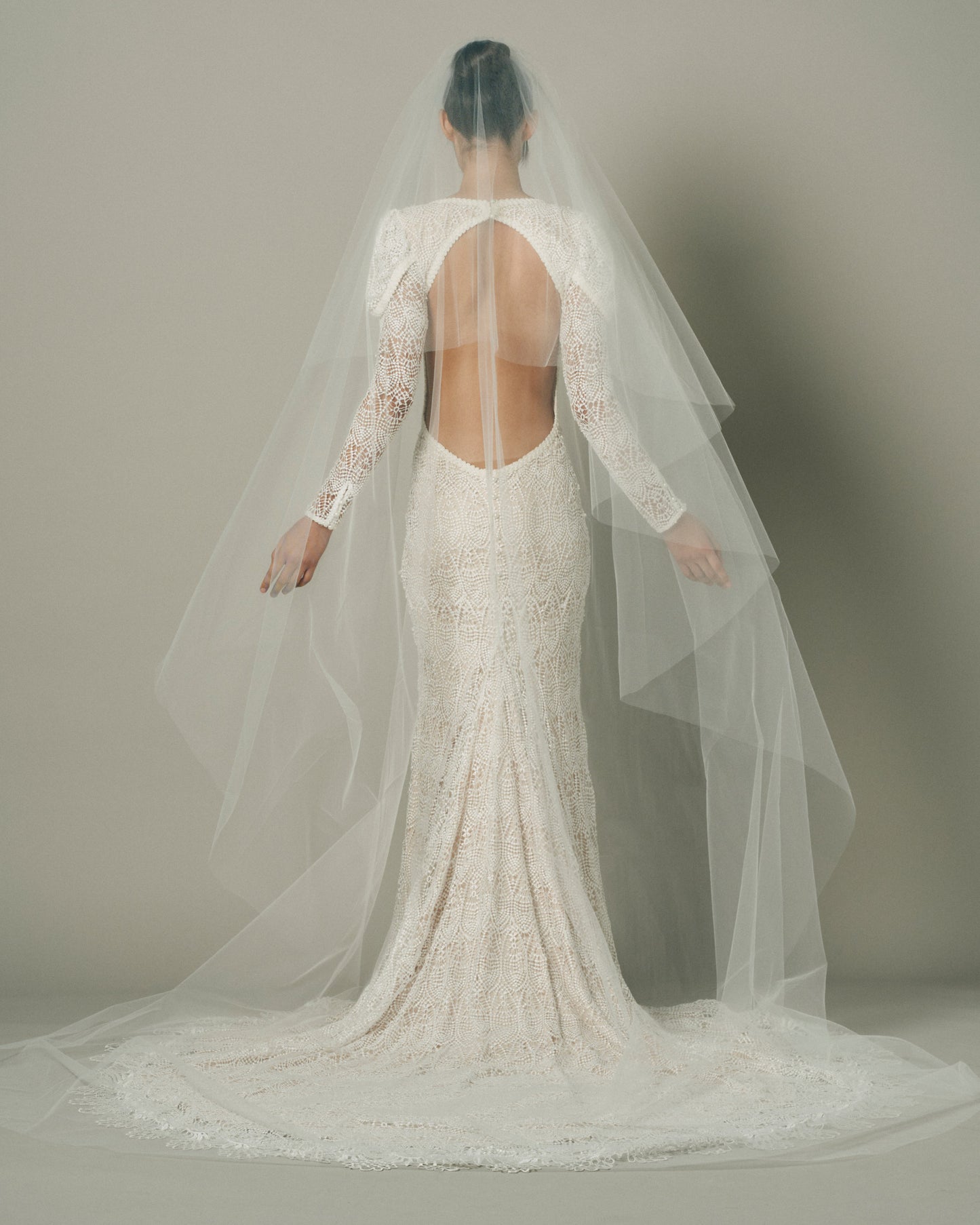 RAW EDGE VEIL